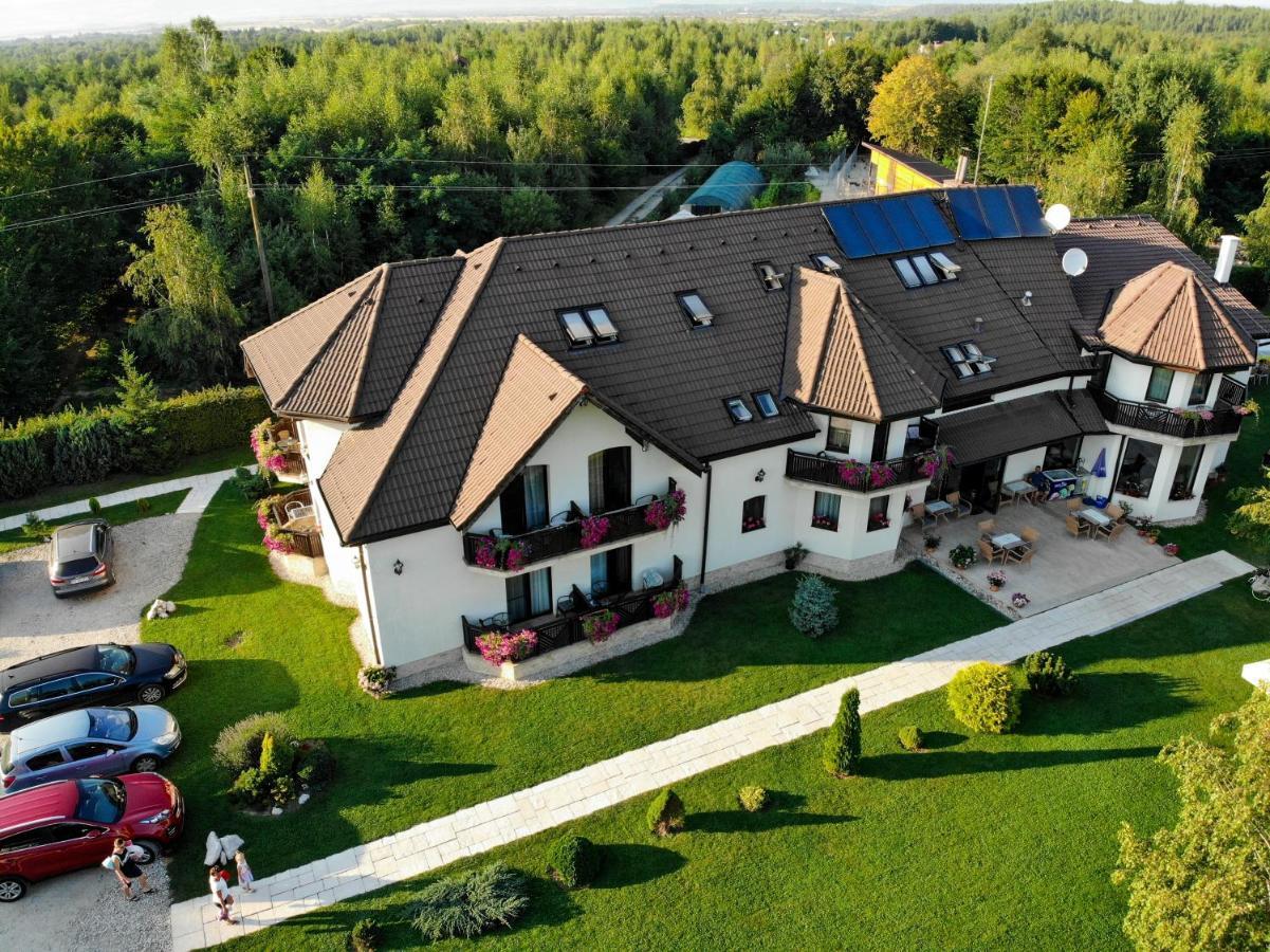 Natura Family Resort Avrig Esterno foto