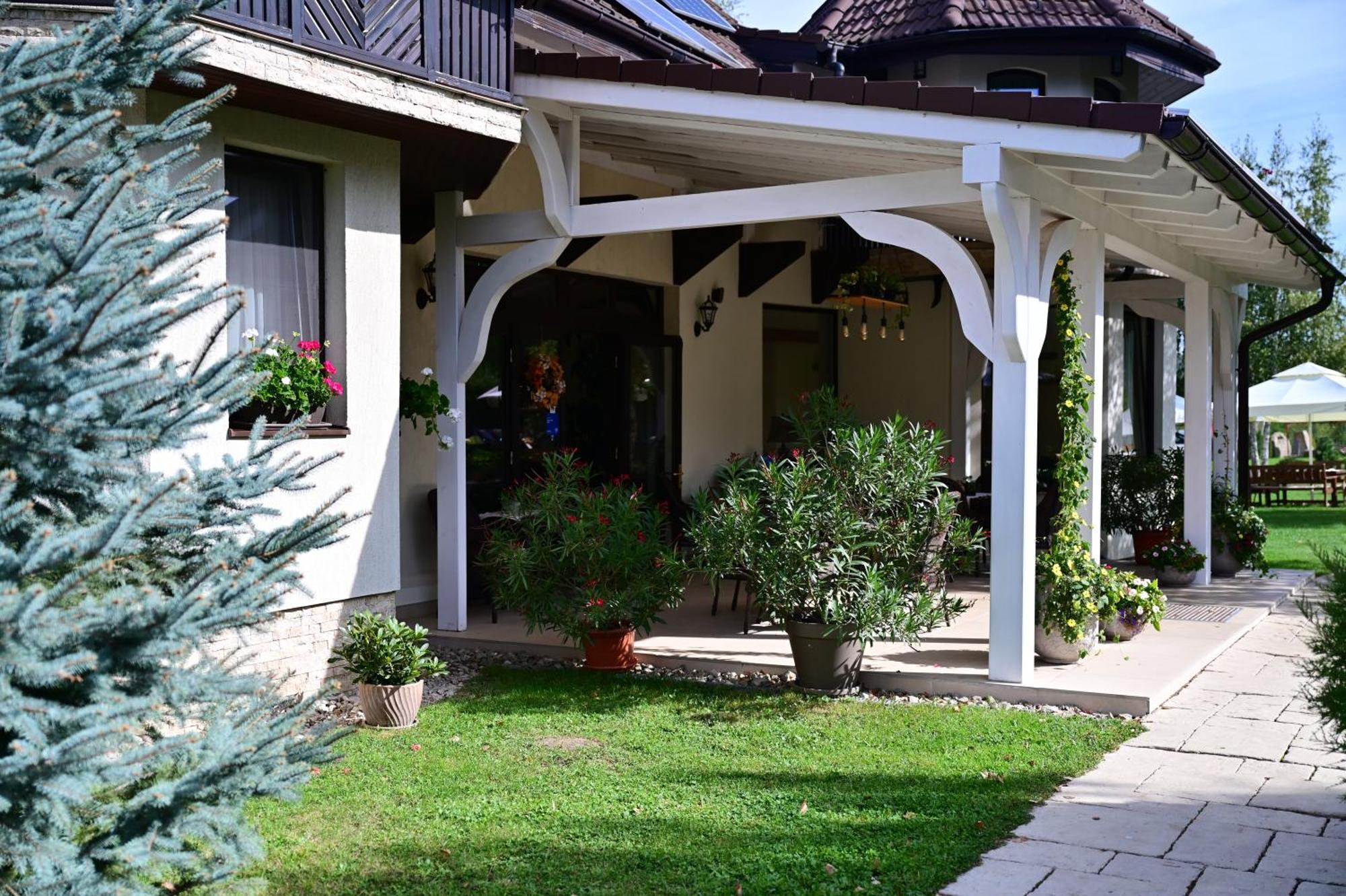 Natura Family Resort Avrig Esterno foto