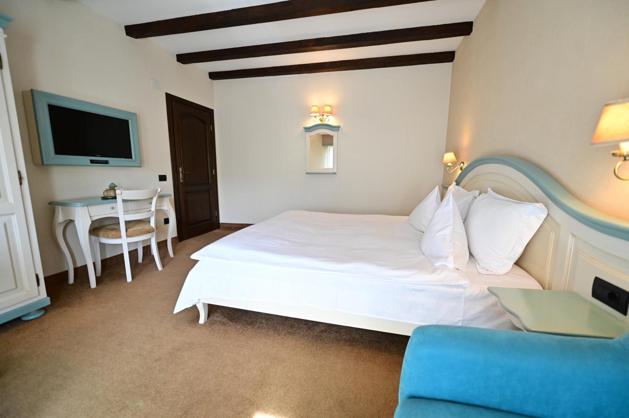 Natura Family Resort Avrig Esterno foto